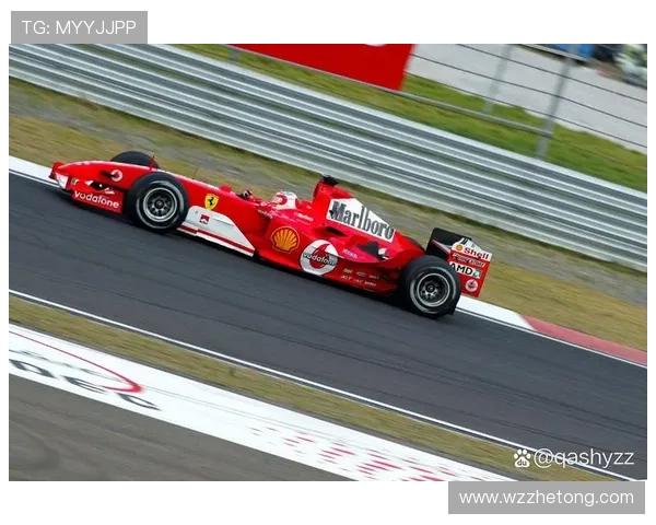 F1赛季最新动态:车手表现激烈争夺 引擎升级成关键竞争点